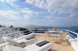 Aqua Luxury Suites Santorini - main image