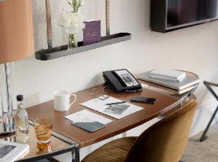The Athenaeum Hotel & Residences, London (photo 6)