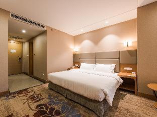 Ramada by Wyndham Beijing Airport, Шуньи (фото 8)