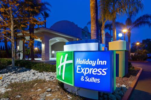 Holiday Inn Express Hotel & Suites San Diego-Escondido, an IHG Hotel