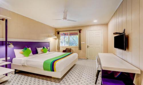 Treebo Morjim Banyan Resort With Swimming Pool