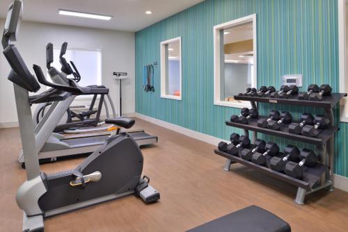 Holiday Inn Express Stockton Southeast an IHG Hotel - image 2