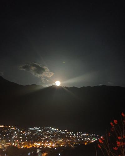 Skats, Red Stone Guest House in Kazbegi