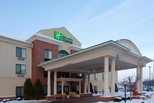 . Holiday Inn Express Lordstown-Newton Falls/Warren by IHG