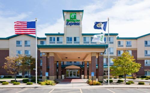 Holiday Inn Express Hotel & Suites-St. Paul, an IHG Hotel