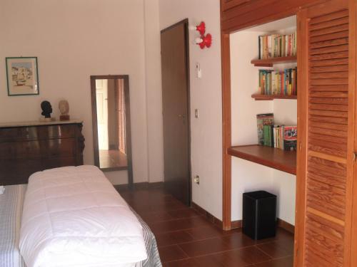 i gù books & rooms 4