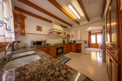 Cocina, Casa Camino al Castillo in Játiva