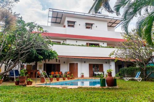 StayVista at Firefly Homestay with Pvt Pool & Terrace Access