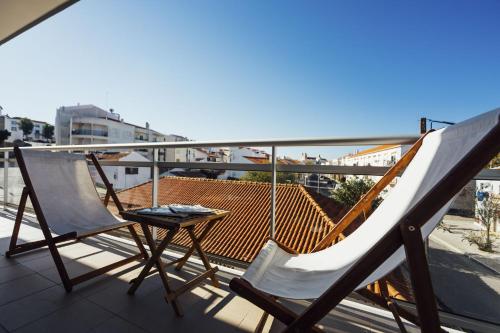  Muralha - Holiday Apartments - By SCH in Nazaré