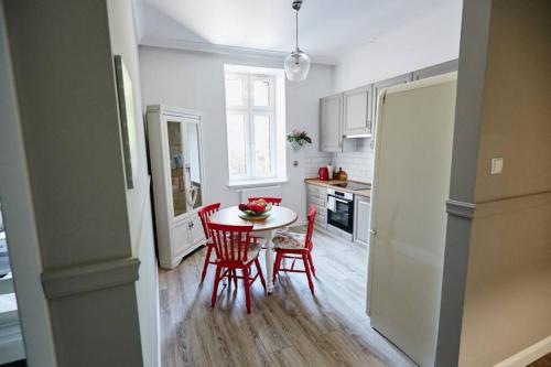 Beżowy Apartament DE LUX dla 4 osób Chorzów Katowice