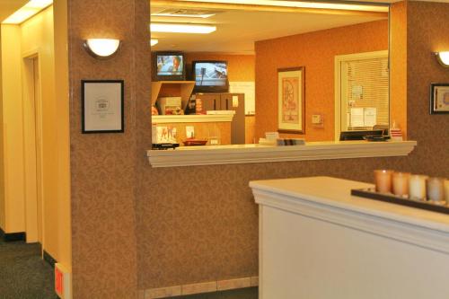 Candlewood Suites Syracuse-Airport, an IHG Hotel