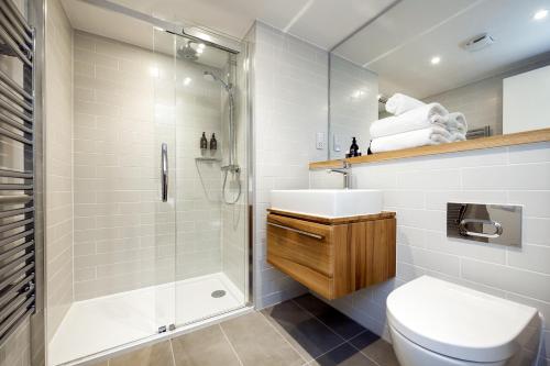 2 bedrooms, 4 beds
