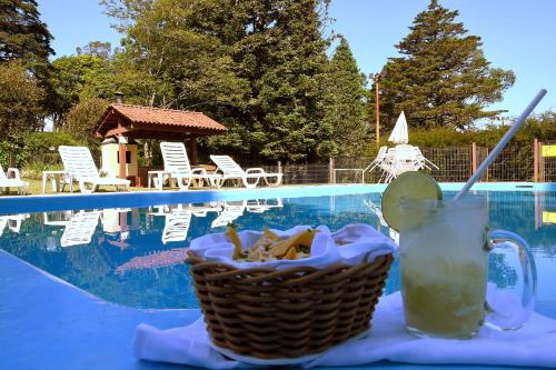 Food and beverages, Hotel Bangalos da Serra in Grama