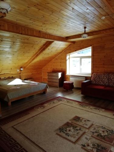 Family Room with Mountain View