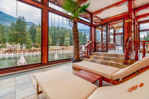 กิจกรรม, เอาเรลิอุส อิมปาราตุล โรมานิลอร์ (Aurelius Imparatul Romanilor) in โปไอนาบราซอฟ