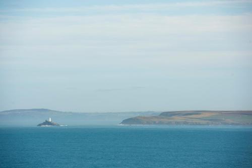 Waves Apartment St Ives - image 14