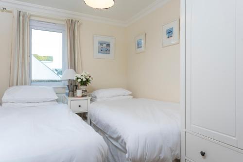 Waves Apartment St Ives - image 6