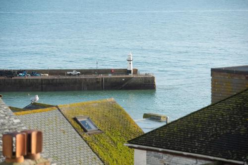 Waves Apartment St Ives - image 11