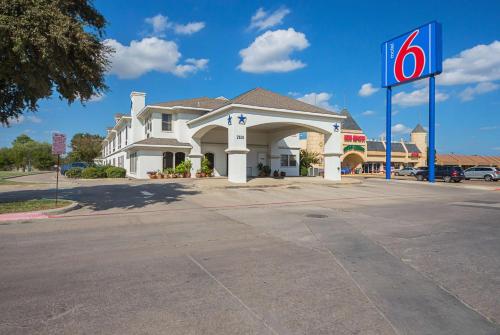Motel 6 Dallas – Irving DFW Airport South