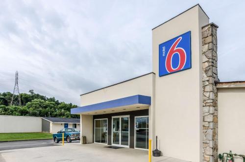 Motel 6-Troutville, VA