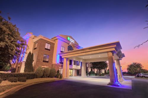 Holiday Inn Express Hotel And Suites Raleigh North - Wake Forest By IHG - 숙소 외관