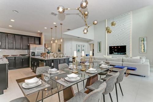 Solara Villa with Private Pool Spa and Gameroom villa - image 2