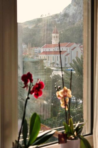  Apartments Anita in Omiš