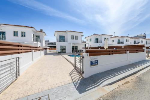 Sunrise Bay Villas - image 7
