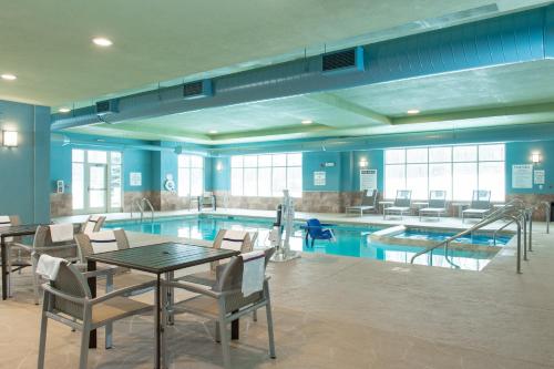 Holiday Inn Express Hotel & Suites Wausau By IHG - 수영장