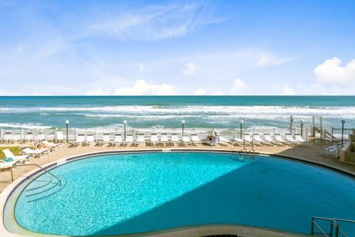 Deluxe Two-Bedroom Apartment - Oceanfront - Unit #222