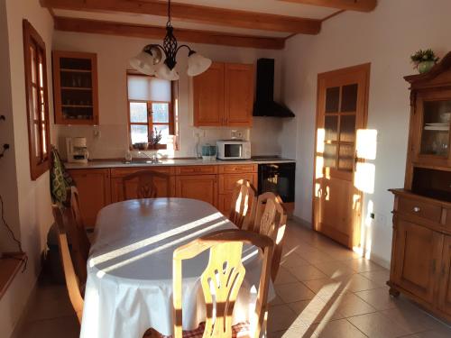 ห้องครัว, Holiday Villa Stupna in วิโดคอฟ