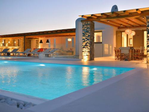  Elia Villa Sleeps 10 Pool Air Con WiFi in Elia