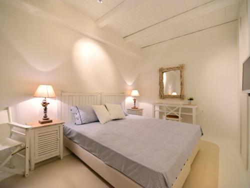  Ano Mera Villa Sleeps 6 Pool Air Con WiFi in Elia