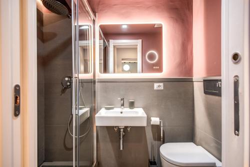 Trevi Fountain Superior 3 bdr apartment, Roma (foto 2)