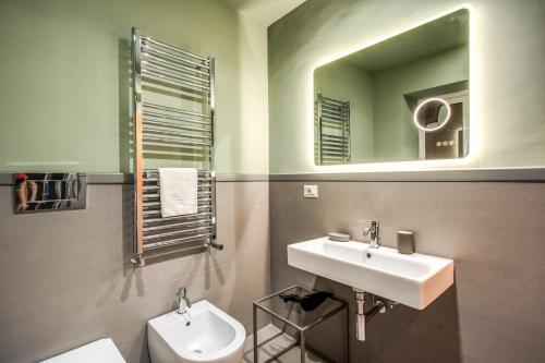 Trevi Fountain Superior 3 bdr apartment, Roma (foto 8)