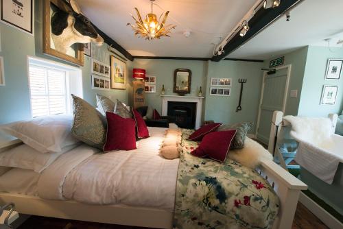 The Woolpack Inn - image 3