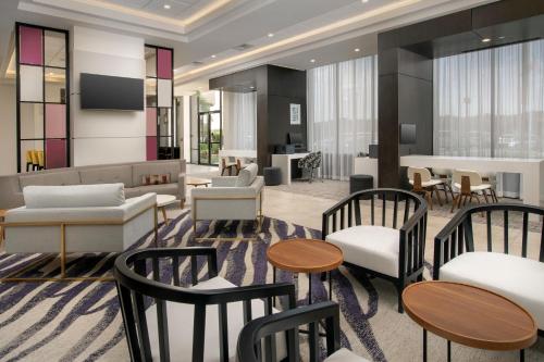 ทัศนียภาพภายนอกโรงแรม, คราวน์ พลาซ่า ซาน อันโตนิโอ แอร์พอร์ต บาย ไอเอชจี (Crowne Plaza San Antonio Airport By IHG) near พิพิธภัณฑ์ศิลปะแมกเนย์