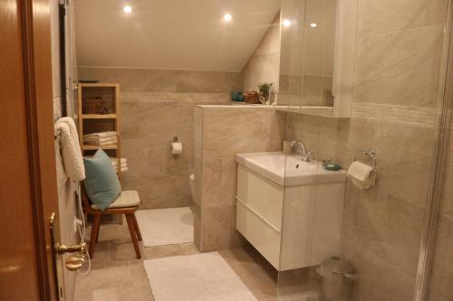 Fürdőszoba, Biohof Schmiedbauer in St. Georgen Am Langsee