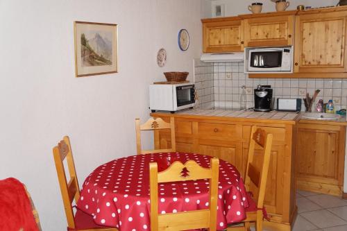 SB106 - 2 Pièces 5/6 Pers centre des Carroz - Apartment - Les Carroz d'Araches