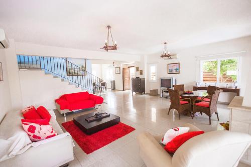 Tranquility 4 bedroom villa, Protaras (zdjęcie 2)