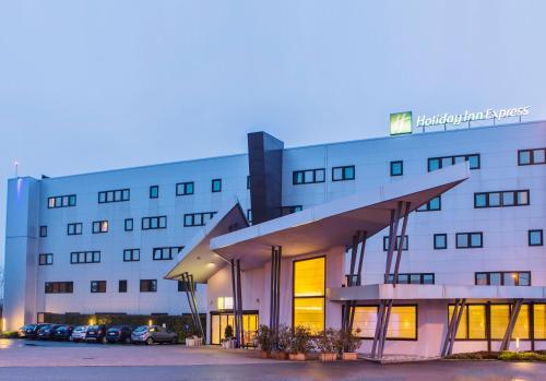. Holiday Inn Express Milan-Malpensa Airport by IHG