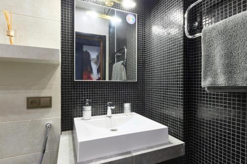 VIP 2-bedroom Studio on Luteranska 3 - main image