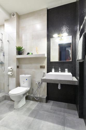 VIP 2-bedroom Studio on Luteranska 3 - image 10