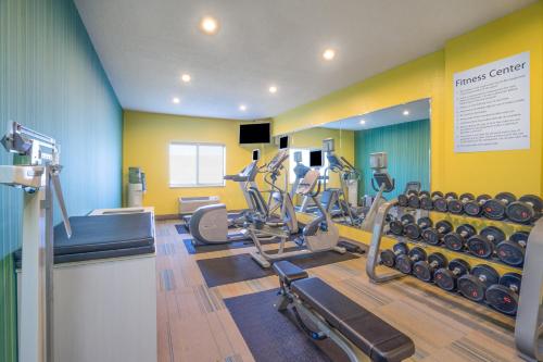 Holiday Inn Express Hotel Howe / Sturigs By IHG - 피트니스 센터