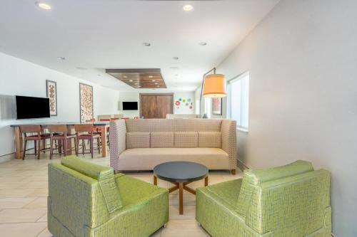 Holiday Inn Express Hotel Howe / Sturigs By IHG - 숙소 외관