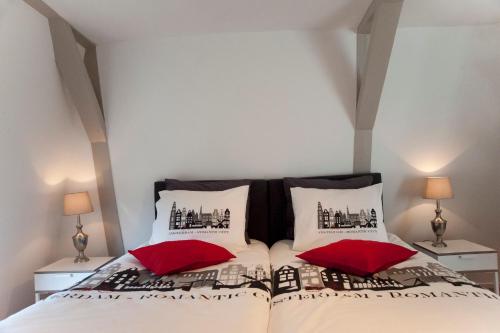 Apartment image 5