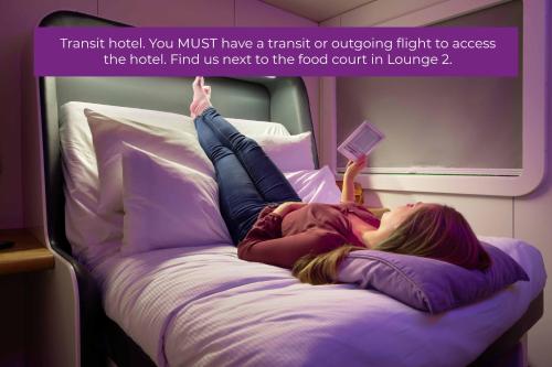 YOTELAIR Amsterdam Schiphol Transit Hotel - image 8