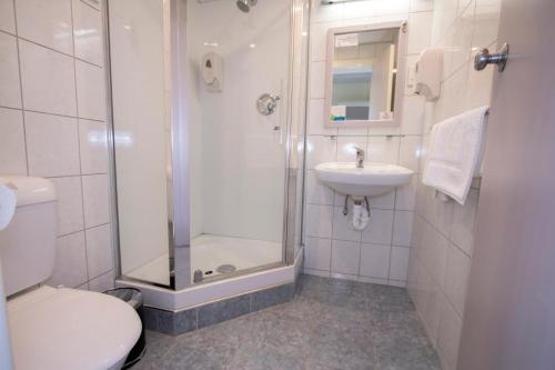 Hotel Waterloo & Backpackers Room Type - Standard Single Room with Shared Bathroom