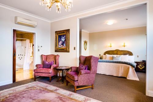 Lake View Lodge Suite image 6