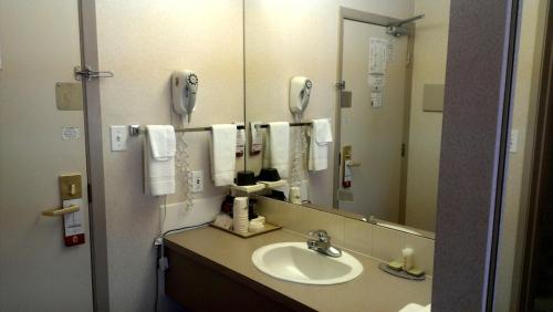 Super 8 by Wyndham Lethbridge, Lethbridge (photo 6)